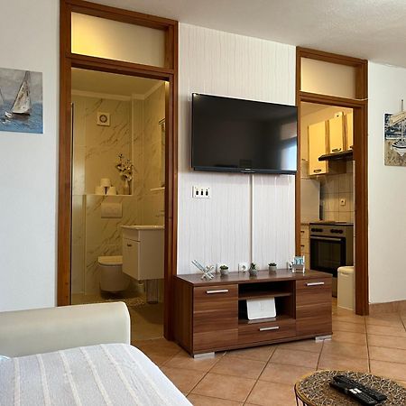 Apartment Miler Punat Bagian luar foto